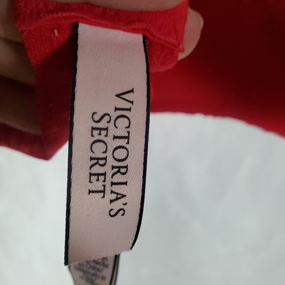 Victoria’s Secret Red Lace Wireless Bra 34DD Lightly Lined T-Shirt Style - Picture 7 of 10